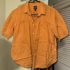 Cute Gap button up tee